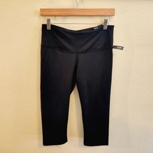 NWT Victoria's Secret Sport Knockout Crop